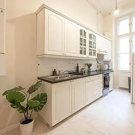 Light-filled 3br Retreat - Relaxing Family *