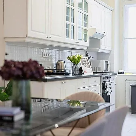 Light-filled 3br Retreat - Relaxing Family Apartmán *